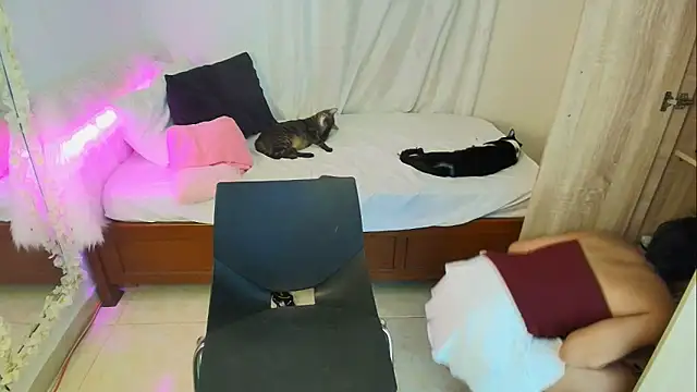 Nanami 19 online show from 11-04-25, 06:55