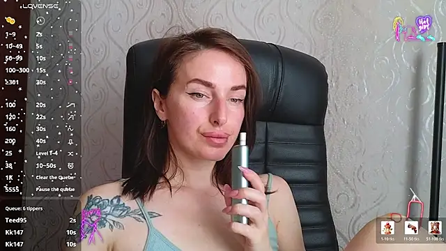 xx adrihanna xx online show from 06-12-26, 04:43