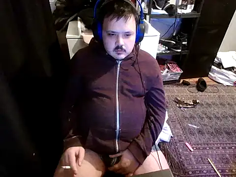 Snapshot of Bebemickey75 chatting on 03-09-25, 06:11 Bebemickey75 online show from 03-09-25, 06:11