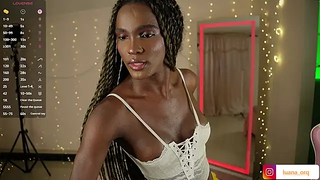 LuanaRisque online show from 04-27-26, 01:14