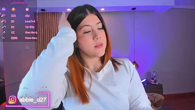 AbbieEdmond online show from 10-25-25, 04:11