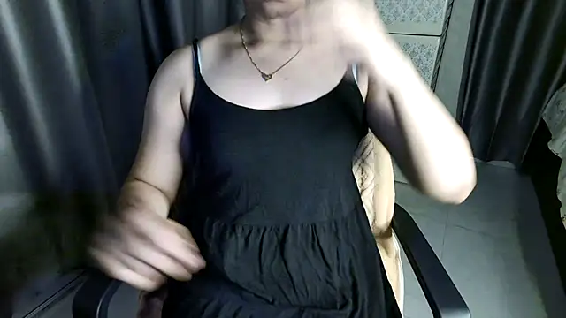 Snapshot of Sima--Roy chatting on 06-07-26, 05:29 Sima--Roy online show from 06-07-26, 05:29