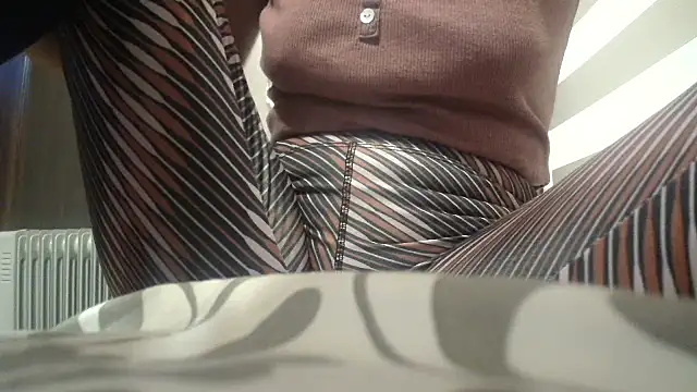 Web Lady online show from 09-28-25, 05:09