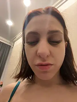 Snapshot of AnnGilbert chatting on 02-10-25, 02:26 AnnGilbert online show from 02-10-25, 02:26