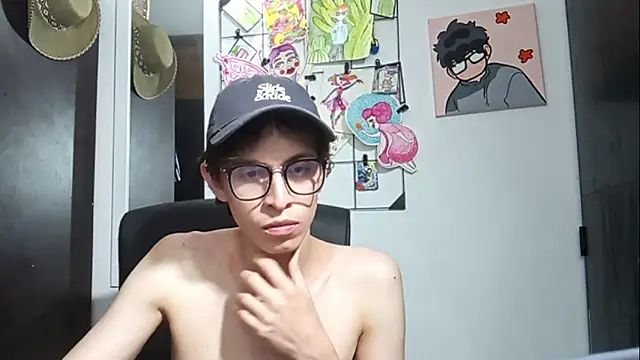 Snapshot of Norehg chatting on 09-19-25, 08:07 Norehg online show from 09-19-25, 08:07