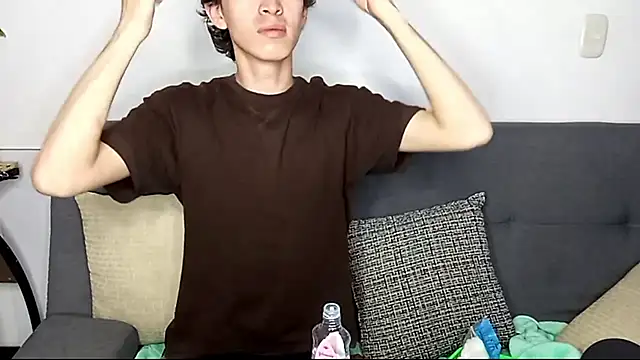 Snapshot of Norehg chatting on 10-03-25, 02:48 Norehg online show from 10-03-25, 02:48