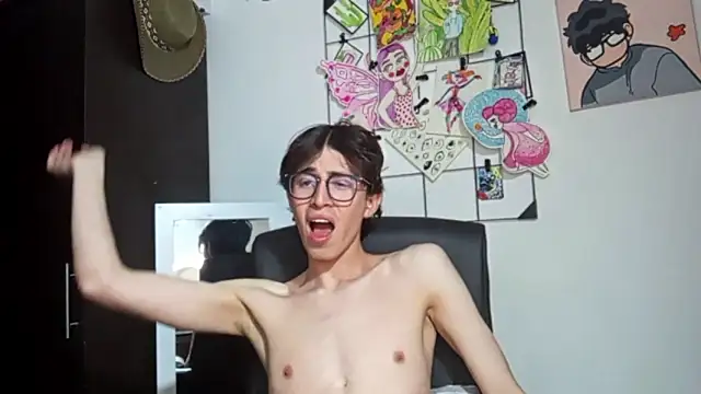 Snapshot of Norehg chatting on 09-21-25, 09:14 Norehg online show from 09-21-25, 09:14