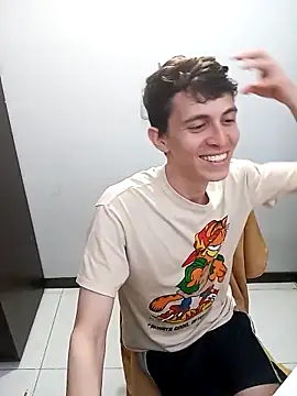 Snapshot of Norehg chatting on 03-21-25, 03:55 Norehg online show from 03-21-25, 03:55