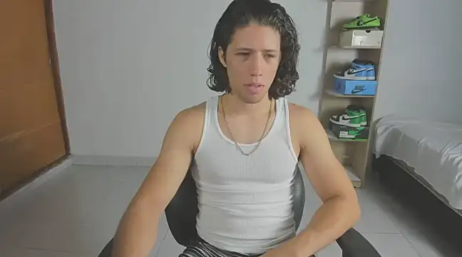 imtonny19 online show from 03-03-25, 03:27