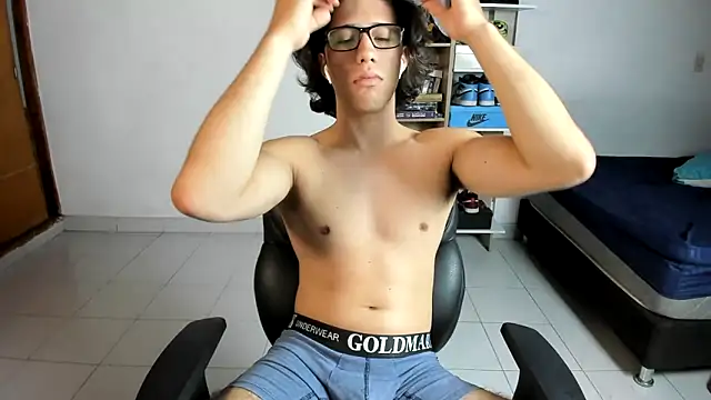 imtonny19 online show from 12-21-25, 03:14