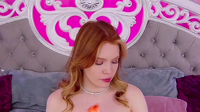 Snapshot of WandyHill chatting on 12-06-24, 09:59 WandyHill online show from 12-06-24, 09:59