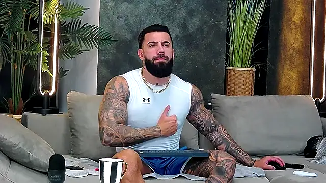 masterkingofmusclee online show from 11-26-25, 09:26