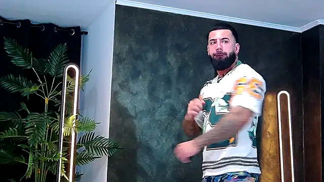 masterkingofmusclee online show from 11-11-25, 07:36