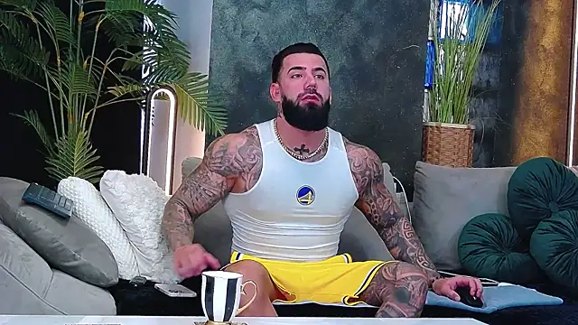 masterkingofmusclee online show from 12-04-25, 07:40