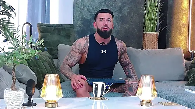 masterkingofmusclee online show from 04-01-26, 08:04