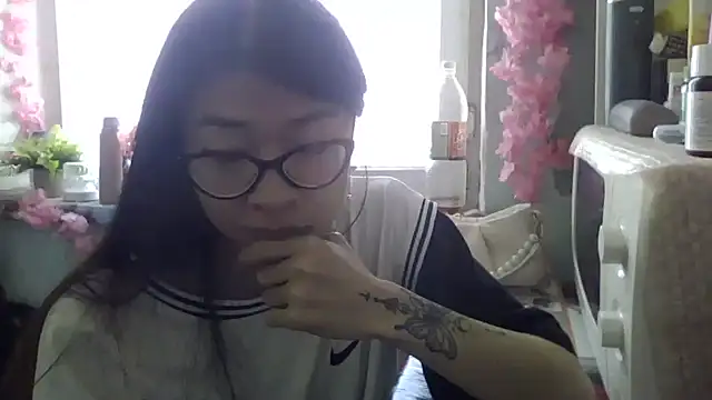 CarlyJoy online show from 10-03-25, 09:00