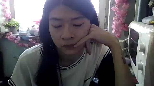 CarlyJoy online show from 10-07-25, 08:37