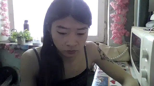 CarlyJoy online show from 03-04-26, 10:56