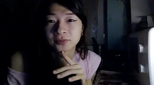 CarlyJoy online show from 03-19-25, 07:06
