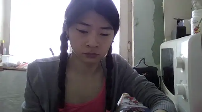 CarlyJoy online show from 03-10-25, 07:44
