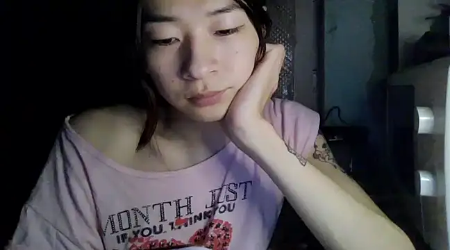 CarlyJoy online show from 03-21-25, 05:45