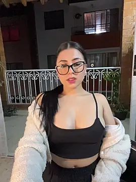 Snapshot of Natha_Fantasy chatting on 11-16-25, 01:10 Natha Fantasy online show from 11-16-25, 01:10