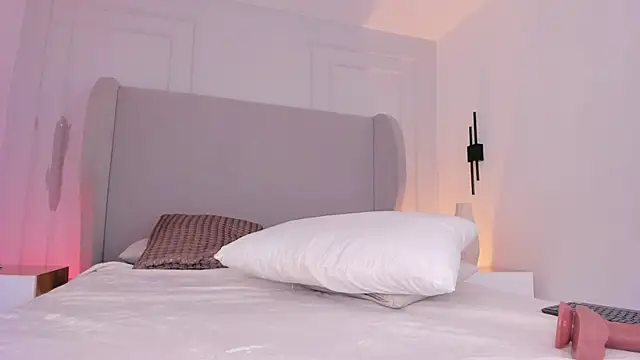 chloe d online show from 10-29-25, 11:53