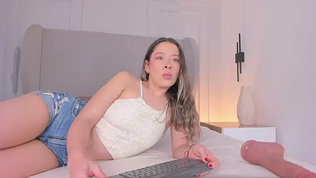 chloe d online show from 11-03-25, 02:09