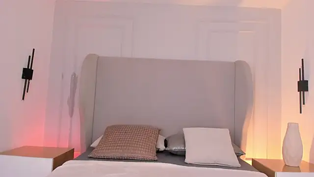 chloe d online show from 11-28-25, 12:27