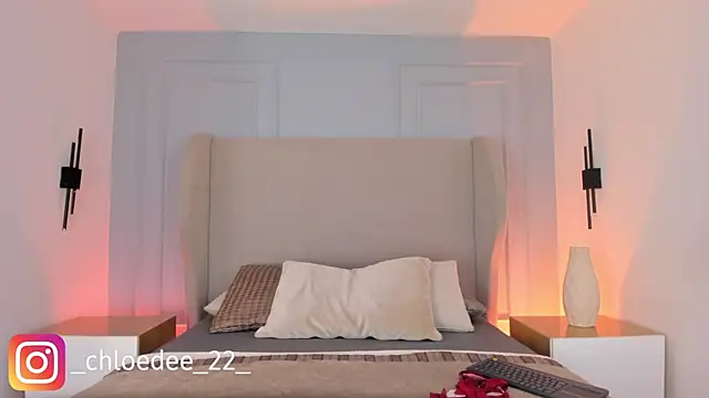 chloe d online show from 02-23-26, 12:50