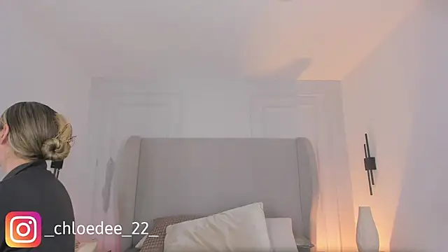 chloe d online show from 01-10-26, 12:11