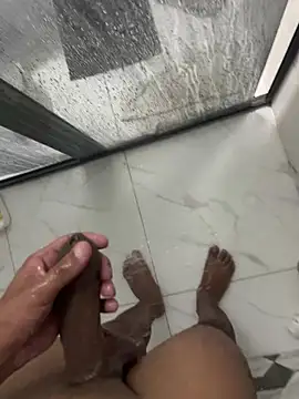 Snapshot of Tintola chatting on 02-19-26, 12:18 Tintola online show from 02-19-26, 12:18