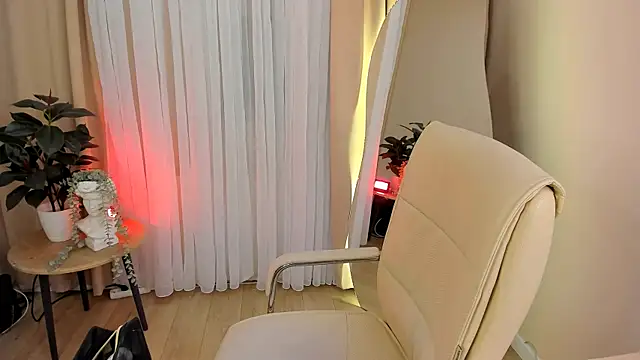 Mira  Blush online show from 03-19-25, 08:54