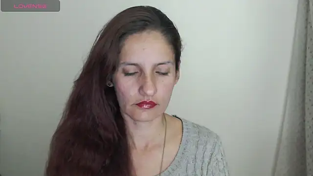 Snapshot of catalina_duran1 chatting on 05-25-26, 05:29 catalina duran1 online show from 05-25-26, 05:29