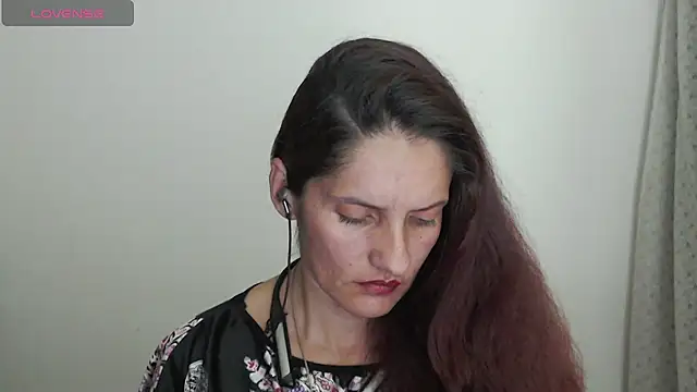 Snapshot of catalina_duran1 chatting on 05-21-26, 04:43 catalina duran1 online show from 05-21-26, 04:43