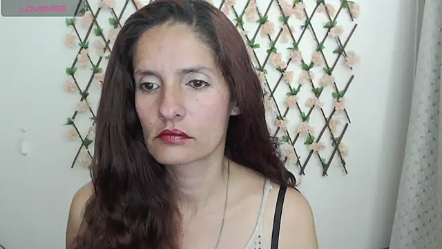 Snapshot of catalina_duran1 chatting on 08-03-26, 05:04 catalina duran1 online show from 08-03-26, 05:04