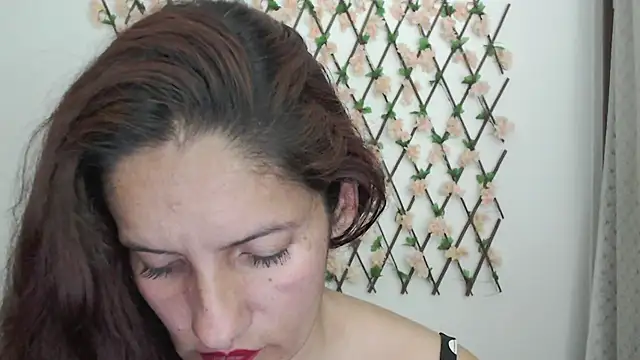 Snapshot of catalina_duran1 chatting on 07-28-26, 04:20 catalina duran1 online show from 07-28-26, 04:20