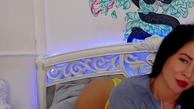 CrissyTaylor online show from 02-16-25, 06:32