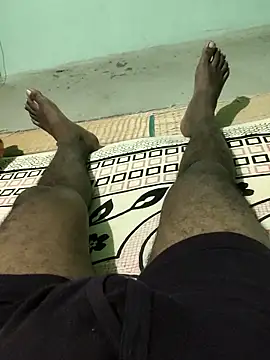 Snapshot of SILENT_FUCKER_01 chatting on 03-04-25, 05:03 SILENT FUCKER 01 online show from 03-04-25, 05:03