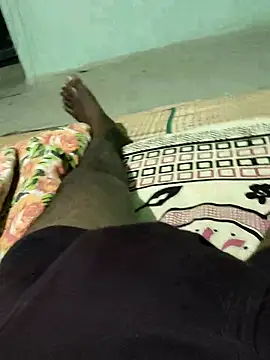 Snapshot of SILENT_FUCKER_01 chatting on 02-22-25, 05:46 SILENT FUCKER 01 online show from 02-22-25, 05:46