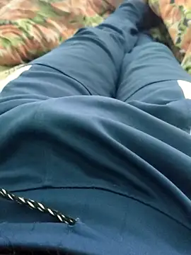 Snapshot of SILENT_FUCKER_01 chatting on 03-06-25, 03:35 SILENT FUCKER 01 online show from 03-06-25, 03:35