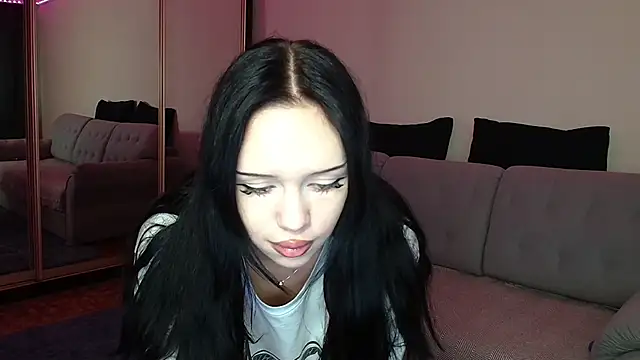 KathrineBerry online show from 09-27-25, 05:57