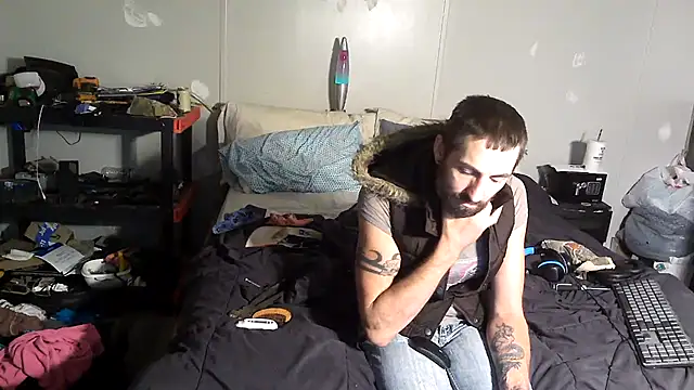 Bi curious86 online show from 11-03-25, 04:50