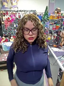 ROSALIALUCY online show from 01-05-26, 06:44