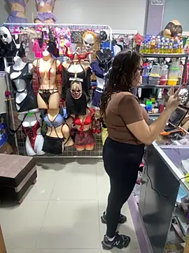 ROSALIALUCY online show from 12-01-25, 11:44