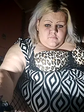 ducicsajsziii online show from 09-26-25, 05:20