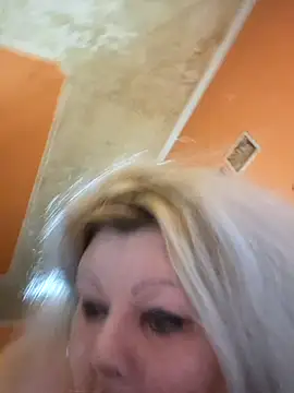 ducicsajsziii online show from 09-24-25, 10:16