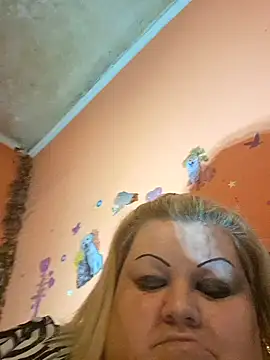 ducicsajsziii online show from 11-14-25, 08:45