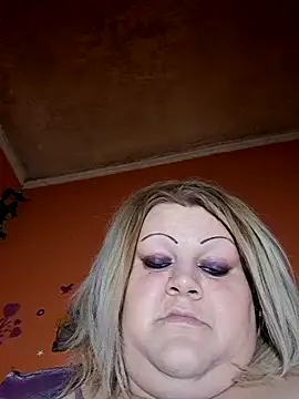 Snapshot of ducicsajsziii chatting on 05-16-26, 06:34 ducicsajsziii online show from 05-16-26, 06:34