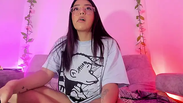 SamanthaJonson1 online show from 11-01-25, 05:07